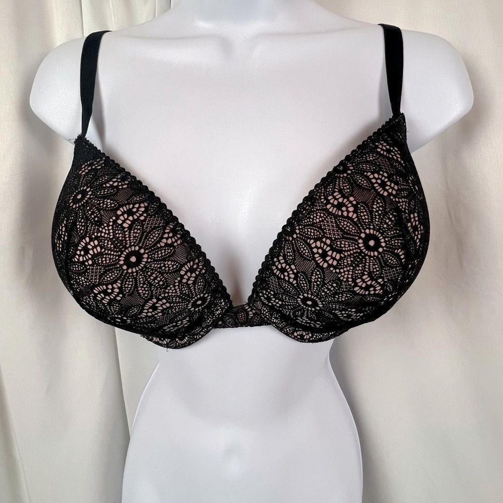 VICTORIAS SECRET BRA BLACK LACE SIZE 34DDD